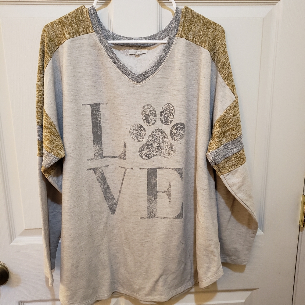 Plus Size long sleeved paw print LOVE shirt